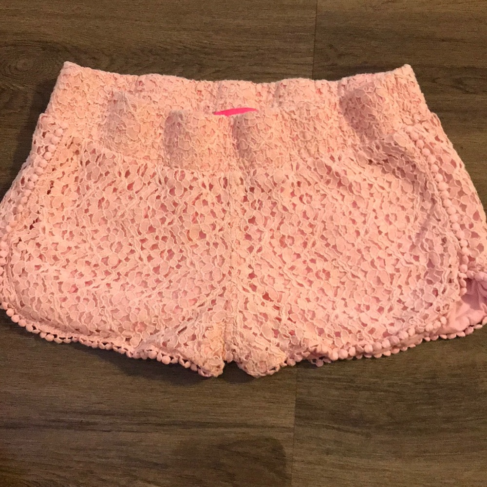 Super cute lace pink shorts
